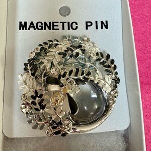 Silver and Black Magnetic Pin with Bee